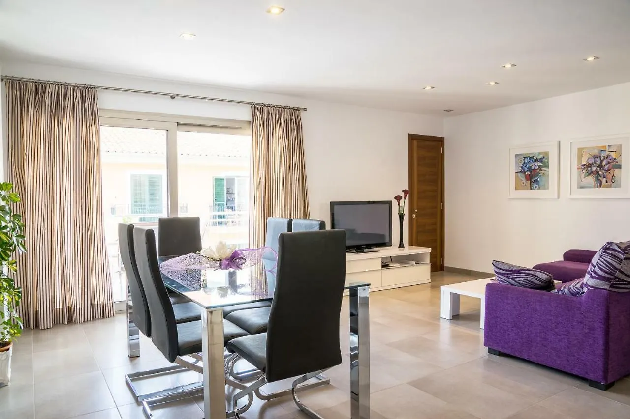 Apartment Cormes By Sunvillas Mallorca Port de Pollenca Spain